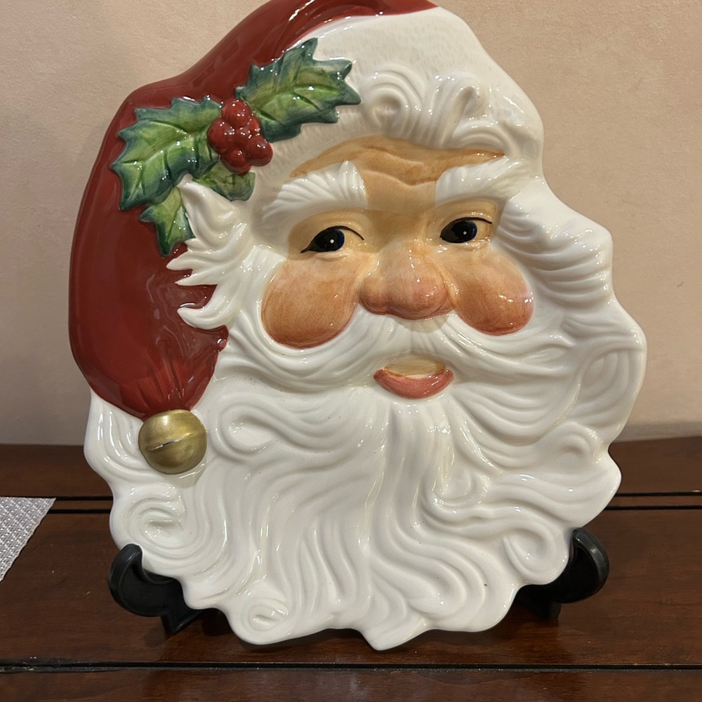 Fitz and Floyd Essentials Santa Claus Plate Holiday Decor - Holiday Santa